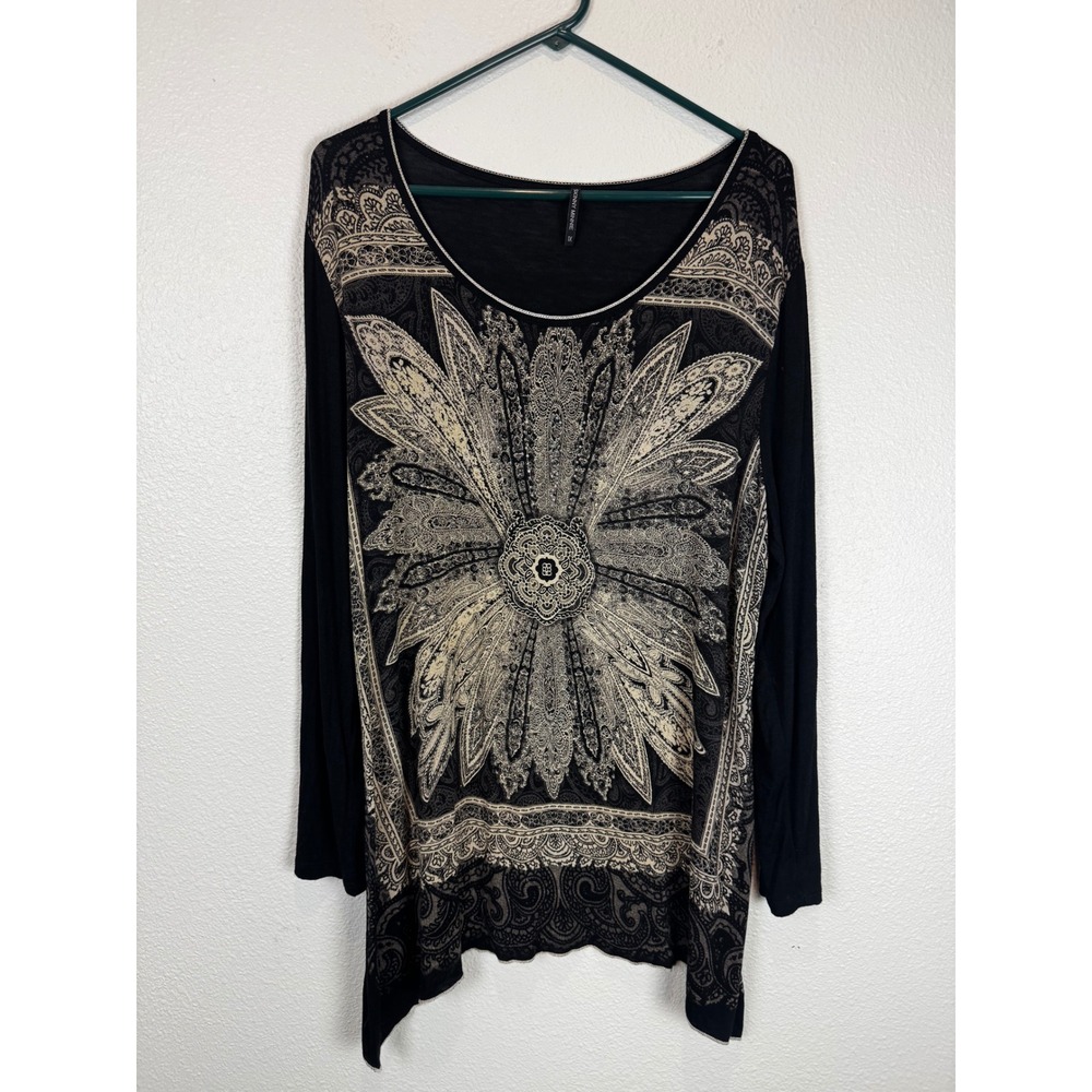 Skinny Minnie 1X Boho Paisley Mandala Tunic Top Sharkbite Hem Black